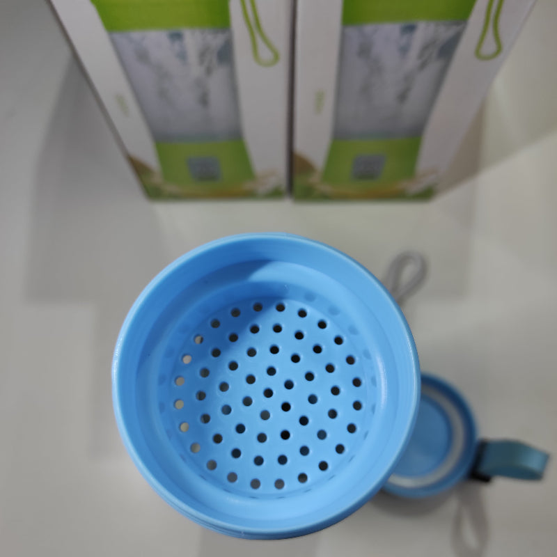 Detalle de 6 cuchillas de acero inoxidable de batidora portátil USB, tritura frutas, verduras y hielo